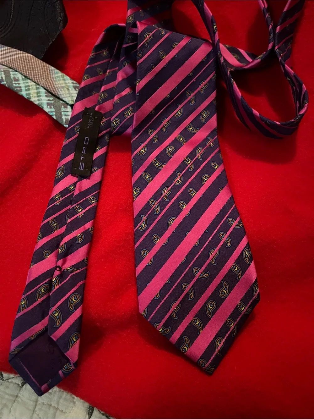 ETRO men’s neck ties - Picture 6 of 8